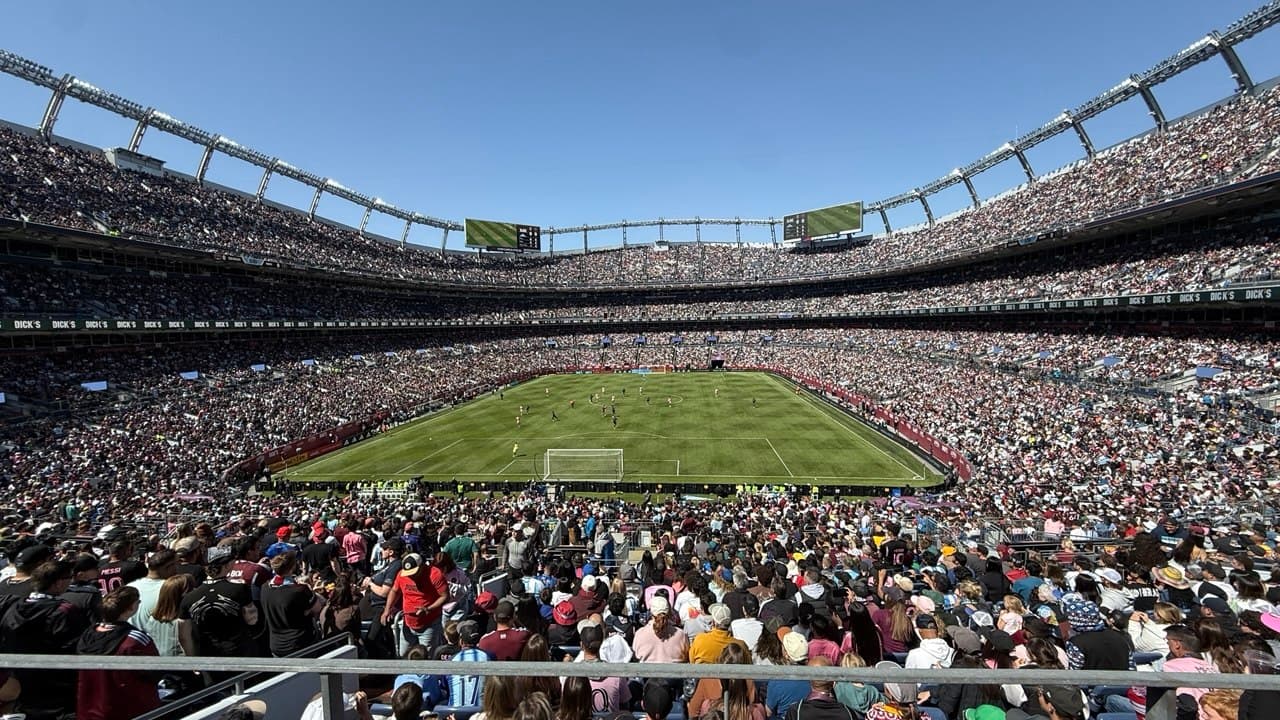 Low angle wide shot of the 30th anniversary match