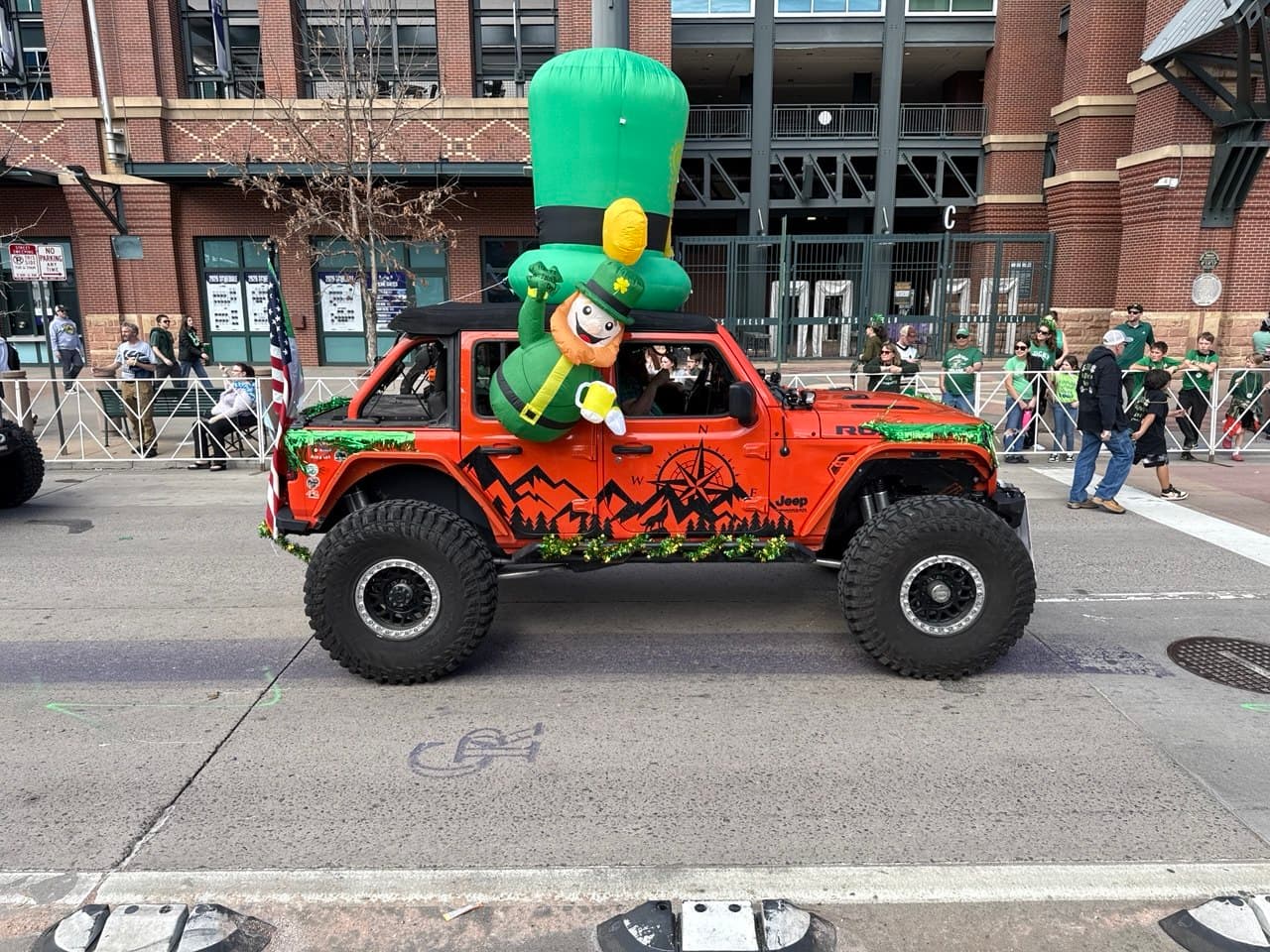 Jeep float in the parade